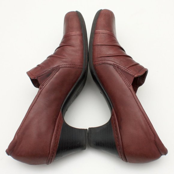 Cobb Hill by New Balance Shoes Size 8.5 W Burgundy Ruched Leather Button Shootie - Picture 8 of 10